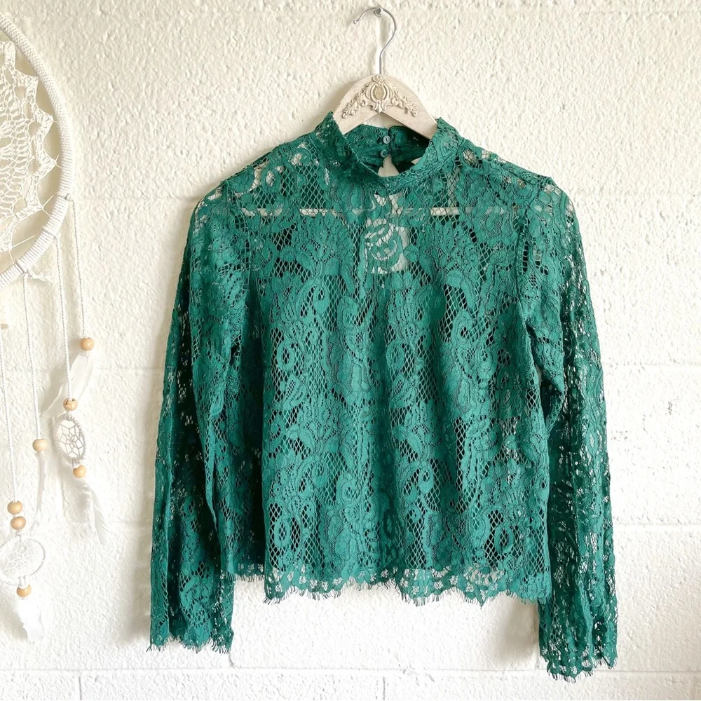 H&M Mock Neck Green Paisley Style Lace Blouse Top - Picture 3 of 7